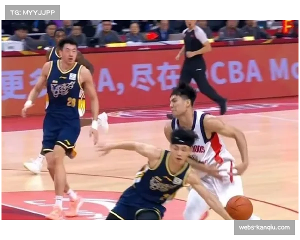 广东德比三分大战30记远投改写战术格局 空间型四号位成胜负手 广东德比三分大战30记远投改写战术格局 空间型四号位成胜负手